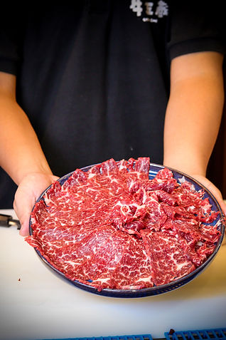 新鮮牛肉手工薄切.jpg