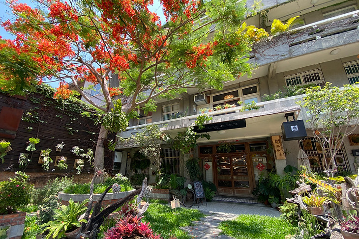 店家門口.jpg