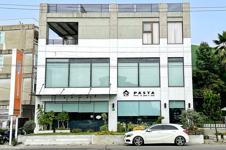 店家門口.jpg