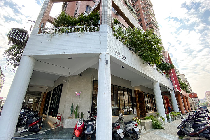 店家門口.jpg